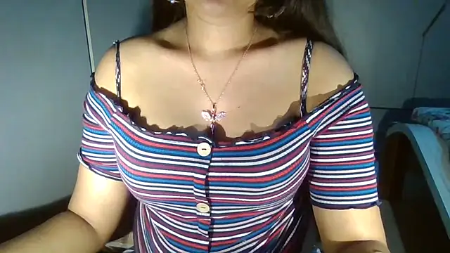 Yashika_Loves's cam snapshot