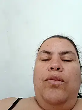 yaneth_'s cam snapshot