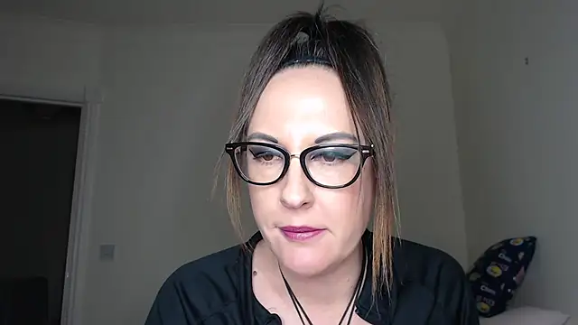 Humiliatrixxxx's cam snapshot