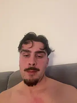 youngbooy4's cam snapshot