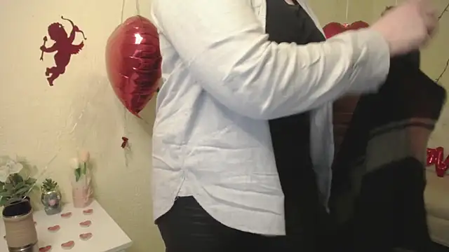 EmilyL0ve's cam snapshot