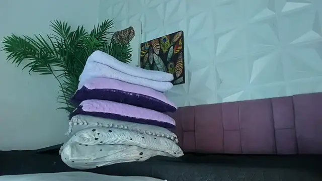 Hellen_Sky's cam snapshot