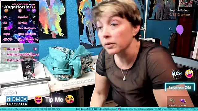 YogaHottie76's cam snapshot