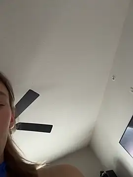 AllesandraLove live sex cam