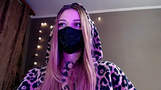 Iris_lave's cam snapshot