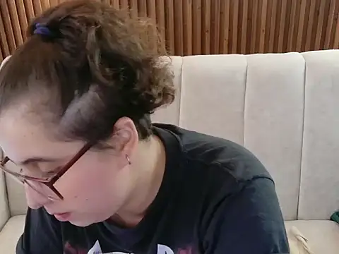 dirty_feelena's cam snapshot