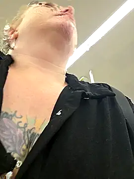 julimonroe's cam snapshot