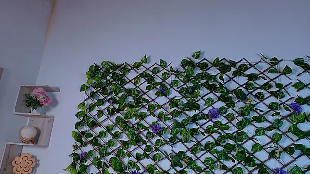 alice_rous21's cam snapshot