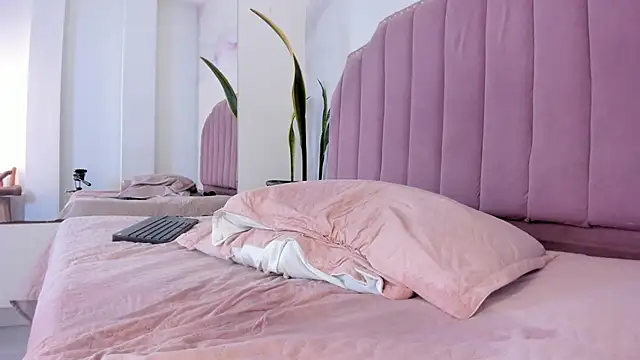 bianca_angel_'s cam snapshot