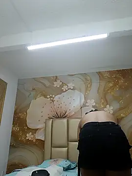 NahomiWalker_'s cam snapshot