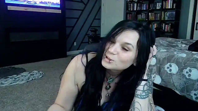 CherryWilde's cam snapshot