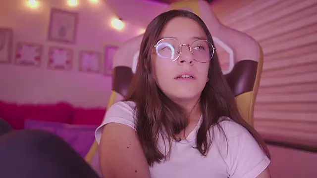 milly_kenner's cam snapshot