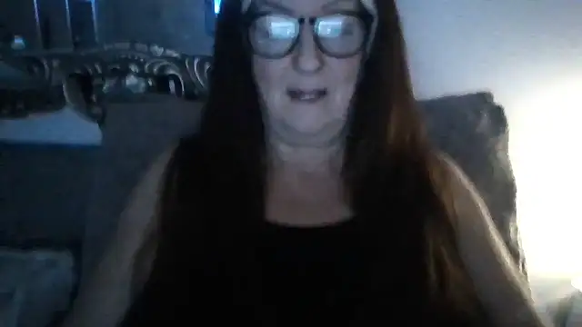 Tillieuk live sex cam