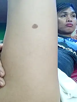 QueenSoreal live sex cam