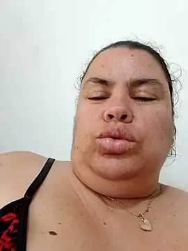 yaneth_'s cam snapshot