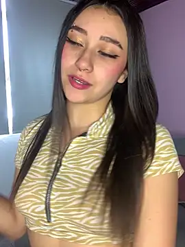 AshleyPinkk_'s cam snapshot