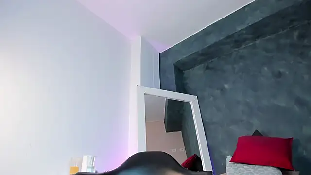 GingerMoon_'s cam snapshot