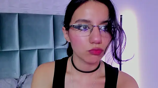 HollyPeach's cam snapshot