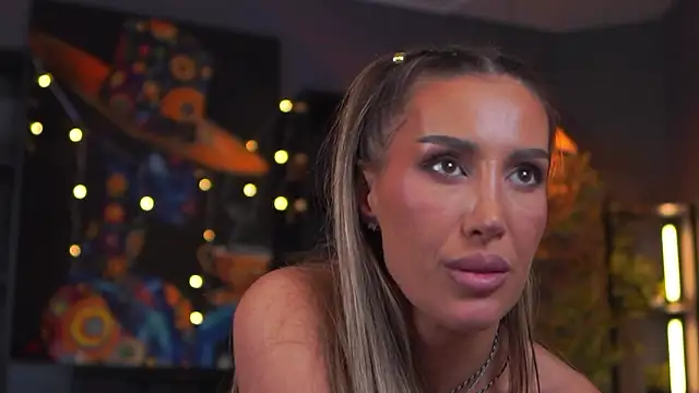 Evelyn_Evyyy's cam snapshot