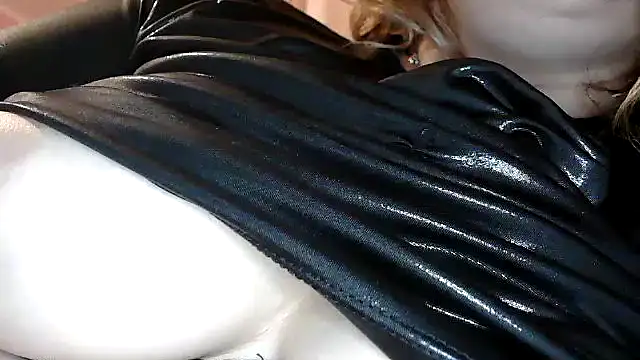 SWEETLUNA077 live sex cam