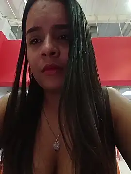 Julieth_hot-69's cam snapshot