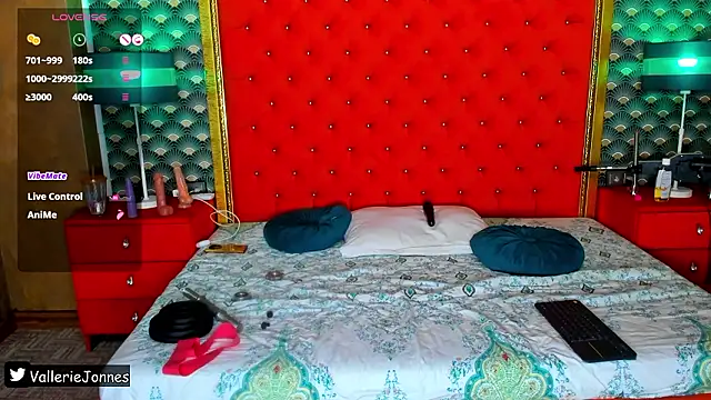 VallerieJones's cam snapshot