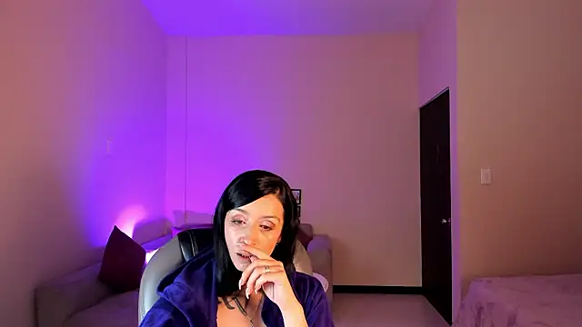 Kristen_Garner's cam snapshot