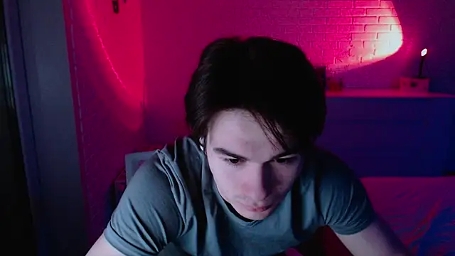 MarkusDean live sex cam