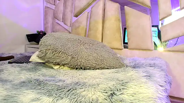 Natalyefoster's cam snapshot