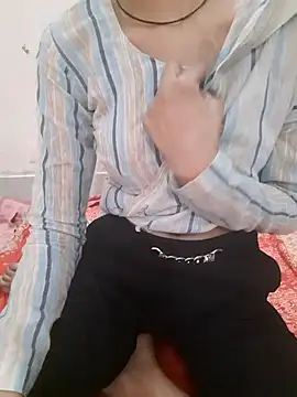 Alpee_kumri's cam snapshot