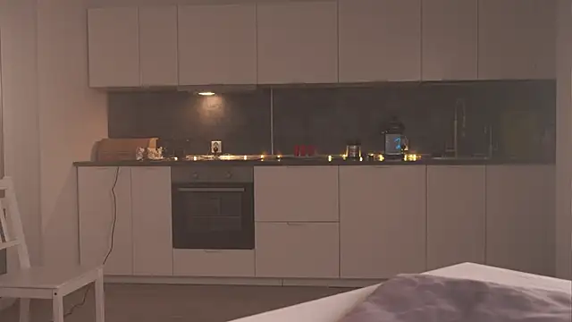 EleniRoeber live sex cam