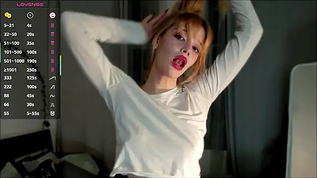 boobsybootie's cam snapshot