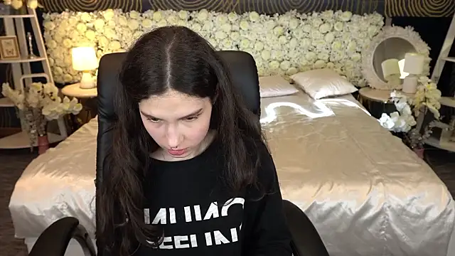 BabyFlowerr's cam snapshot