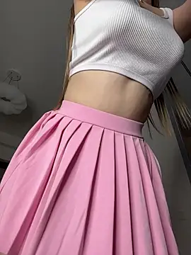 NickiLike live sex cam