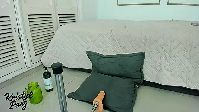 kristyl_paez's cam snapshot