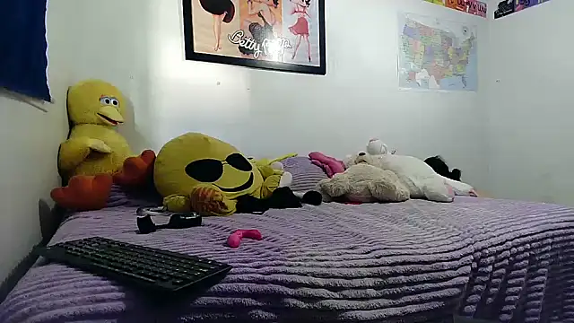 intoxicated13's cam snapshot