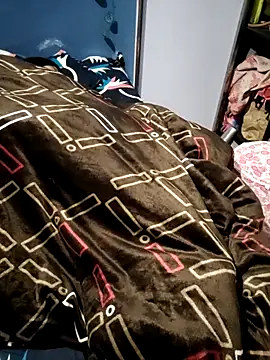 Koziekylie's cam snapshot