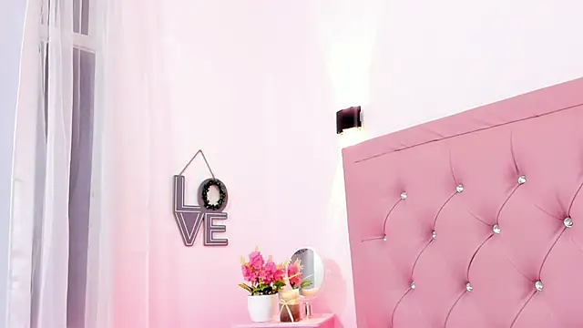 Nara_Bloom's cam snapshot