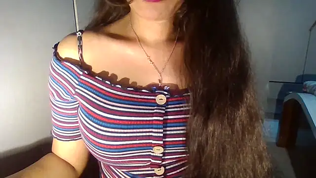 Yashika_Loves's cam snapshot