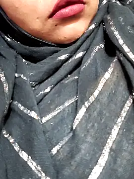 Indian-Nazia's cam snapshot