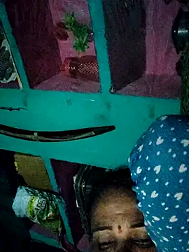 Pooja750's cam snapshot