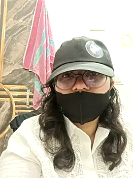 piryasharma005's cam snapshot