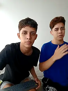 Jeunes_Grossieres's cam snapshot