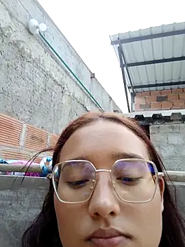 young_dairy01's cam snapshot