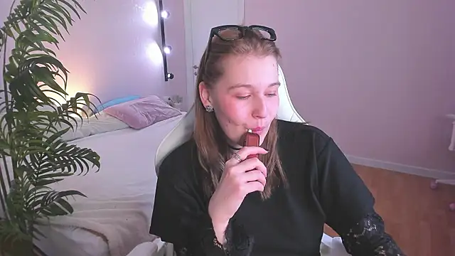 Colleen_Blake's cam snapshot