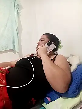 yaneth_'s cam snapshot