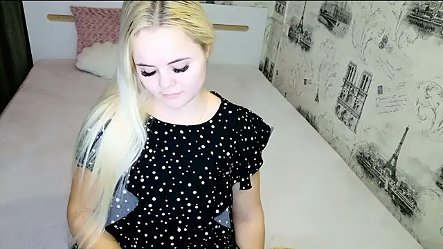 lovely-eyes's cam snapshot