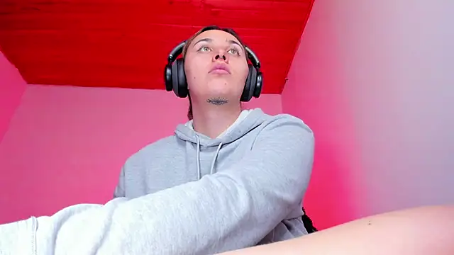 bonnie_moon_'s cam snapshot