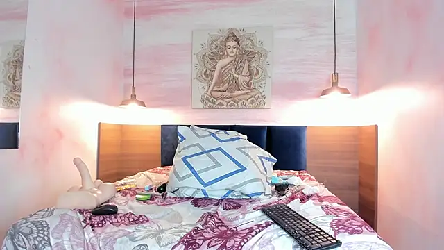 MelaniieRoux's cam snapshot