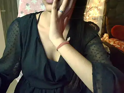 CUTE_princess_143's cam snapshot